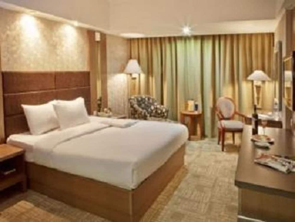 Hotel Treva International Dżakarta Zewnętrze zdjęcie