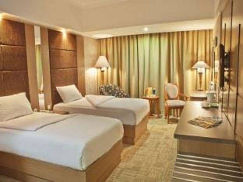 Hotel Treva International Dżakarta Zewnętrze zdjęcie