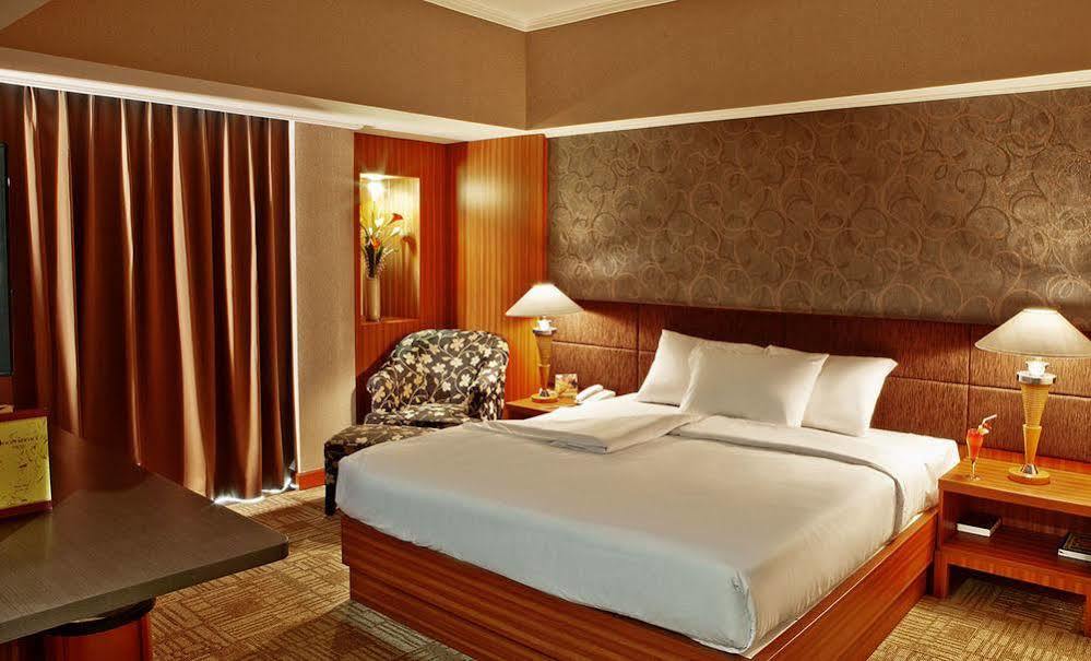 Hotel Treva International Dżakarta Zewnętrze zdjęcie